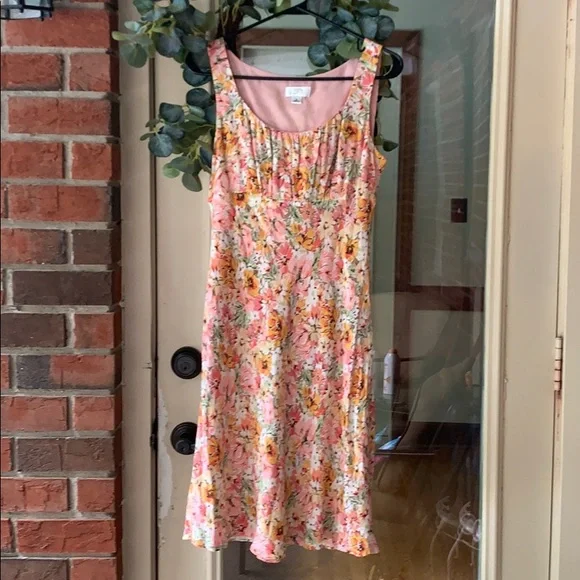 Ann Taylor Loft Sleeveless Spring/Summer Dress - Picture 1 of 12